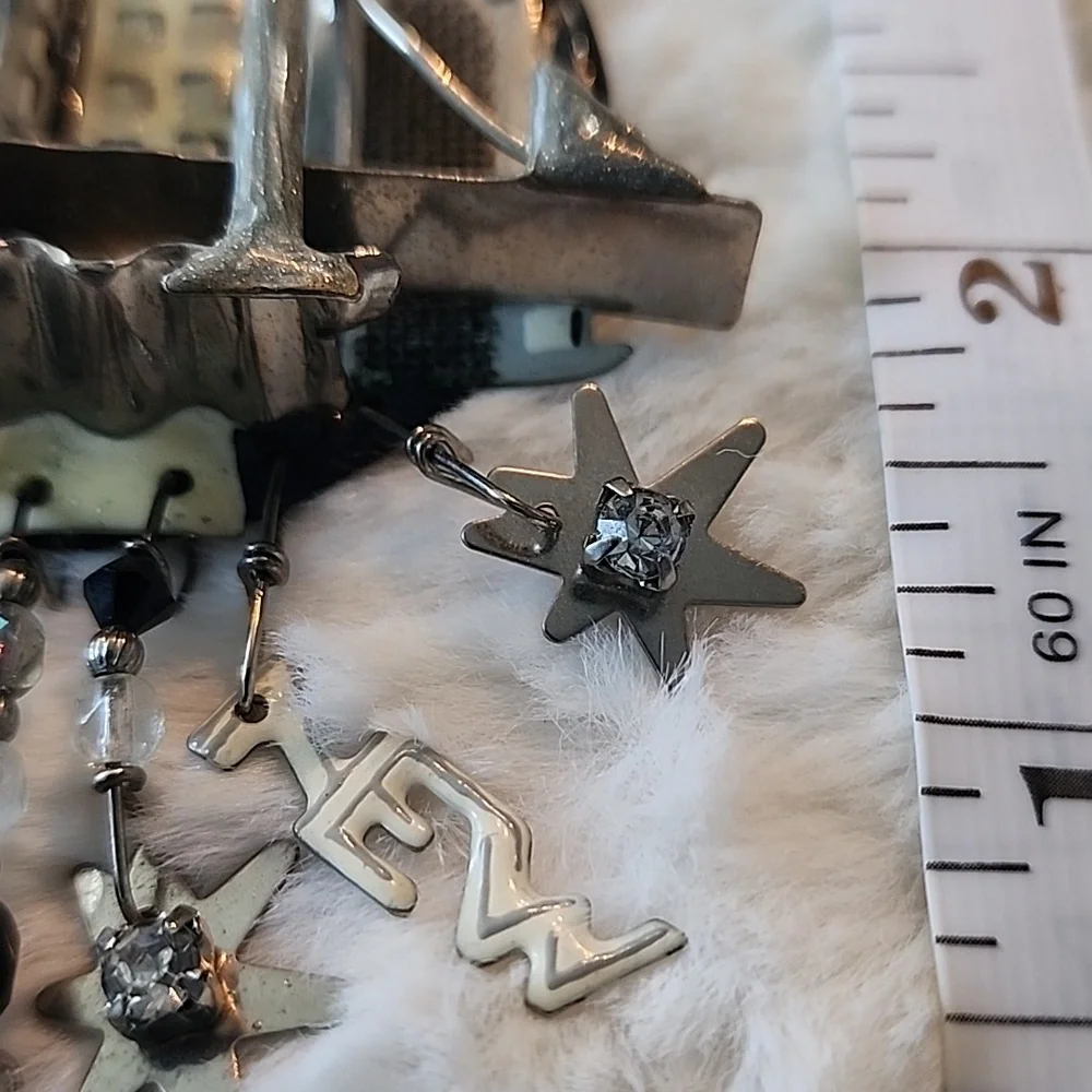**Rare** Lunch At The Ritz NEW YORK CITY LIGHTS SKYLINE DRIVE Pin Brooch Pendant - Picture 4 of 13